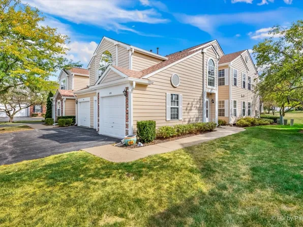 37 Coolidge Ct #A, Streamwood, IL 60107