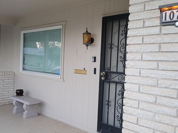 3rd image of 10706 W CARON Drive
