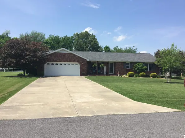 5301 Jewell Ln, Paducah, KY 42001