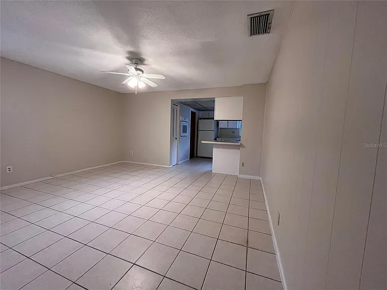2730 Prince John Rd — Photo 7