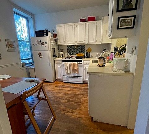 3rd image of 261 S 3rd St #2