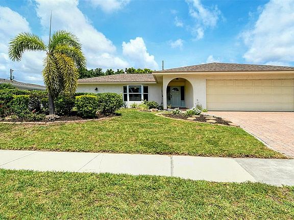 2nd image of 3244 Kenmore Dr