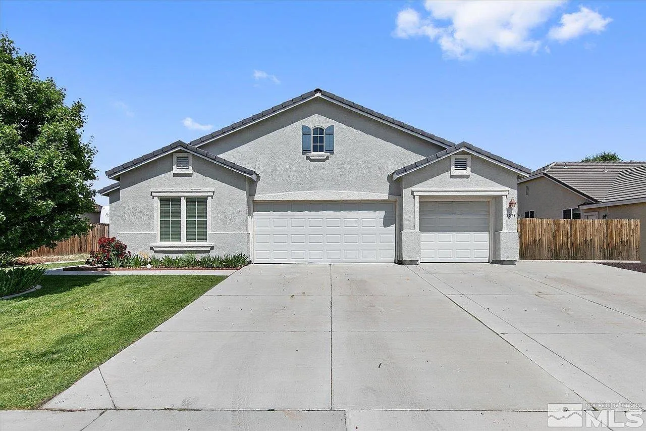 1535 Sequoia St photo 1