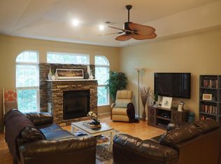 3000 Greystone Point #L, Greensboro, NC 27410