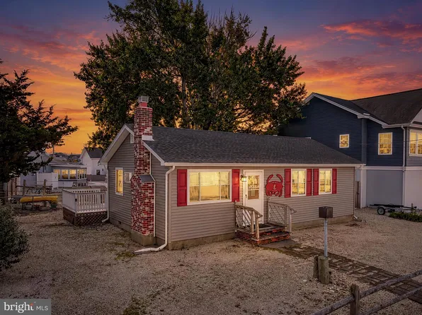 11 Sylvia Ln, Manahawkin, NJ 08050