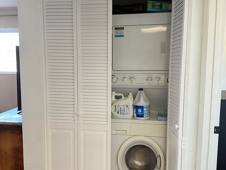700 W University Dr #213 — Photo 10