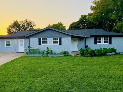 910 Clebud Dr, Euless, TX, 76040