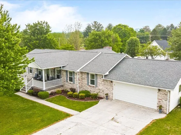 242 Thacker Dr, La Follette, TN 37766