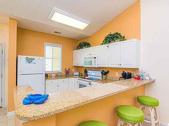 2nd image of 601 Hillside Dr. N #4032