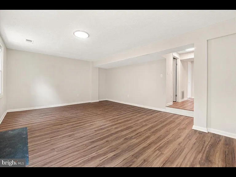 502 Ellrose Ct — Photo 18