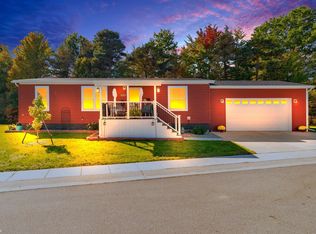 6153 Birch Creek Ct, Smiths Creek, MI 48074