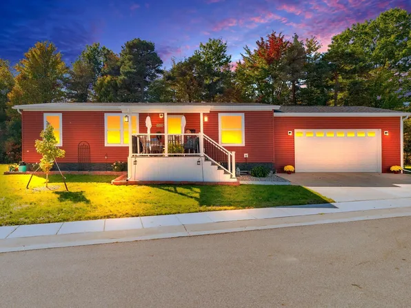 6153 Birch Creek Ct, Smiths Creek, MI 48074