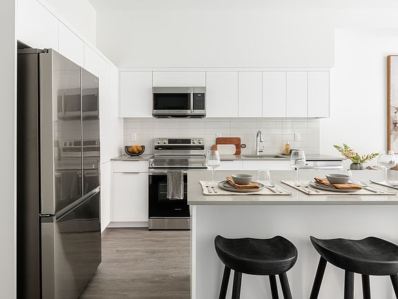 2nd image of 707 Hillside Ave #3-Bedroom