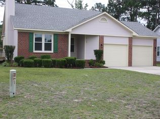 3529 Chaucer Dr, Hope Mills, NC 28348