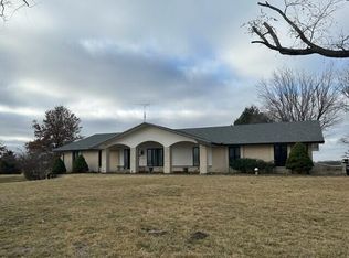 31462 245th Rd, Marshall, MO 65340