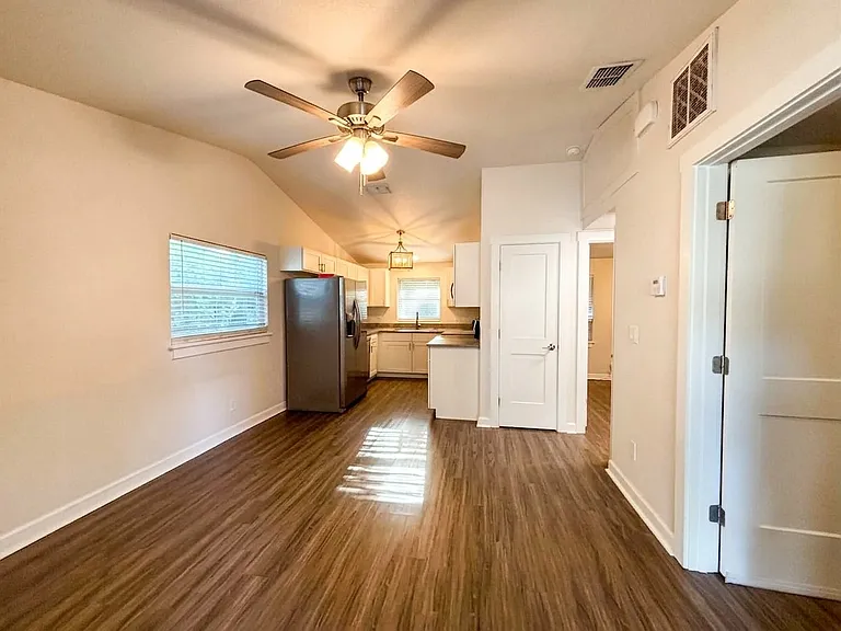 1016 Mississippi Ave #103 — Photo 6