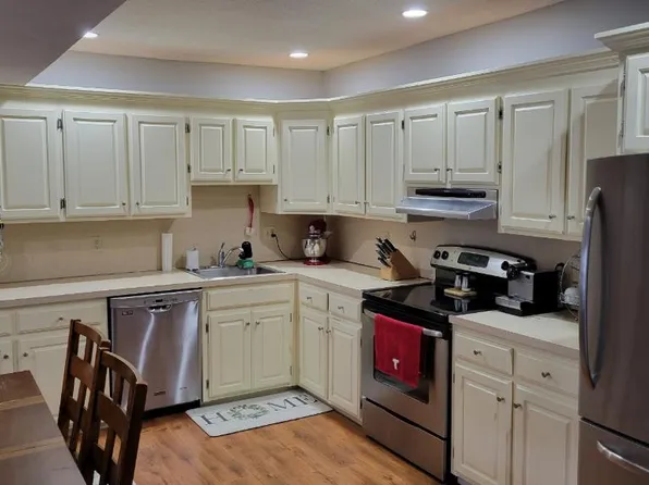 40 Cross St Unit 19, Quincy, MA 02169