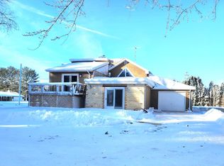 W1454 E Vaness Rd, Oostburg, WI 53070