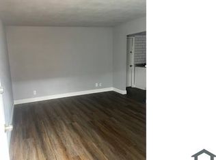 3327 E Sierra Madre Ave, Fresno, CA 93726