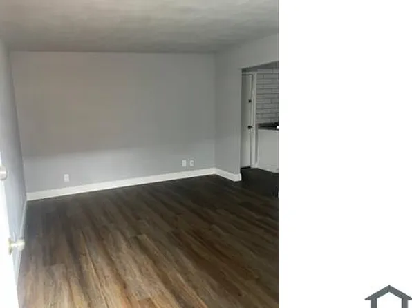 3327 E Sierra Madre Ave, Fresno, CA 93726