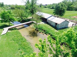 1406 E Moody Ln, Crestwood, KY 40014