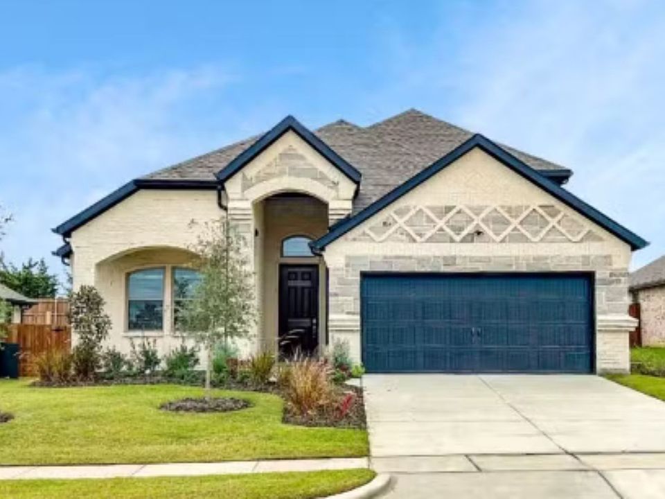 1st image of 113 Everest Ct