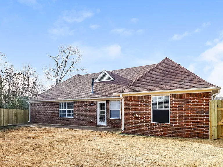50 Lakewood Dr — Photo 15