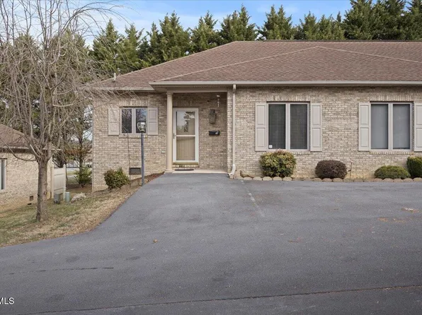 176 S Austin Springs Rd APT 9, Johnson City, TN 37601
