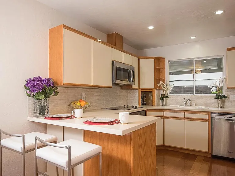 2047 Montecito Ave #13 — Photo 18