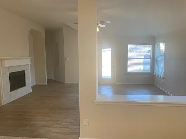 716 Mistymoor Ln — Photo 16