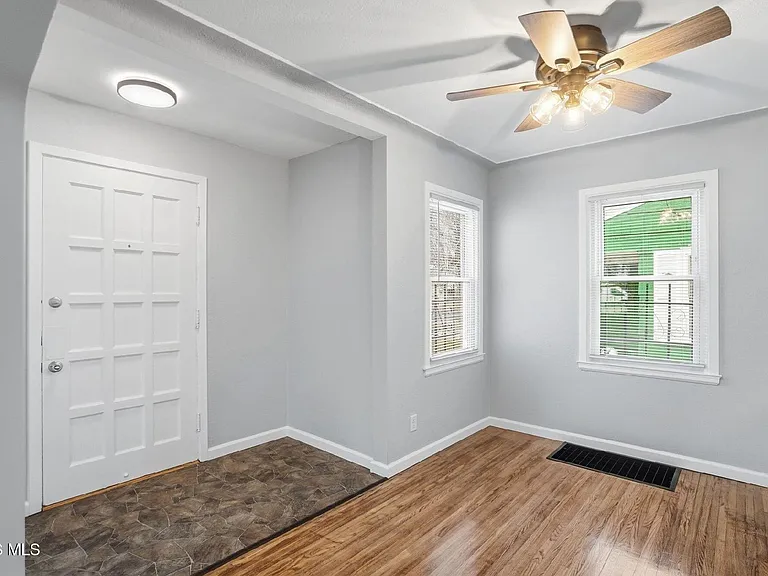 724 Brookley Blvd — Photo 5