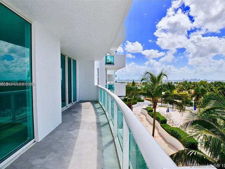 7900 Harbor Island Dr #806 — Photo 11