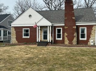 454 Conway St, Walled Lake, MI 48390