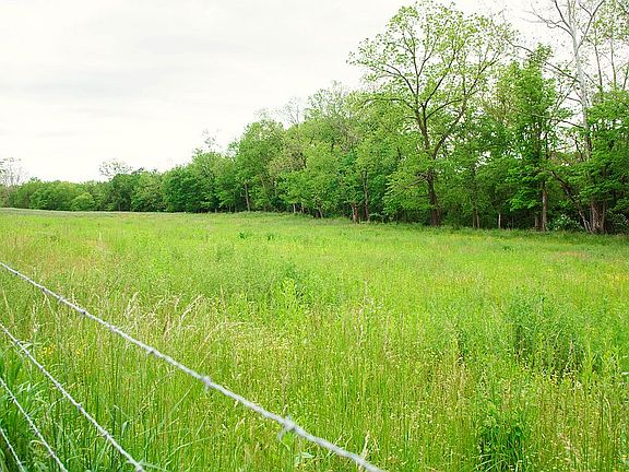 3rd image of 24747 Farm Road 1045