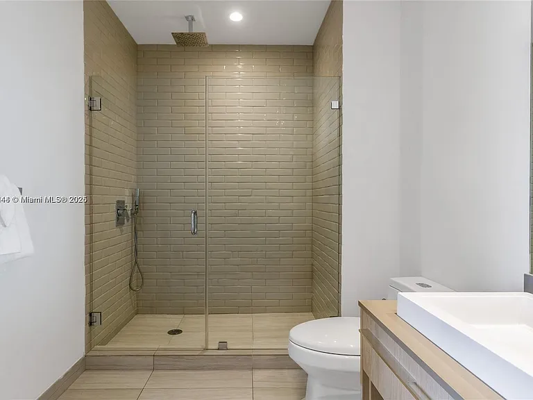 4010 S Ocean Dr #R406 — Photo 22