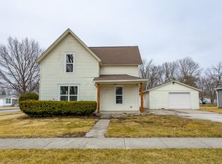 155 NW 2nd St, Earlham, IA 50072