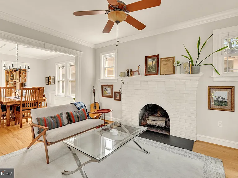 821 Elder St NW — Photo 8