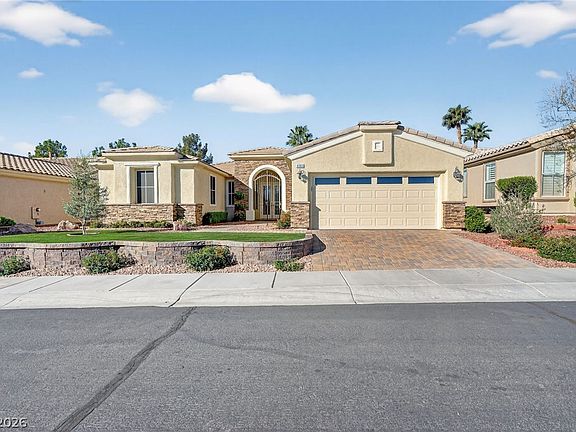 3rd image of 4363 Carta Luna St