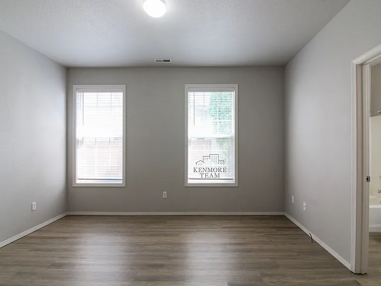 5407 Mariner Ln — Photo 7