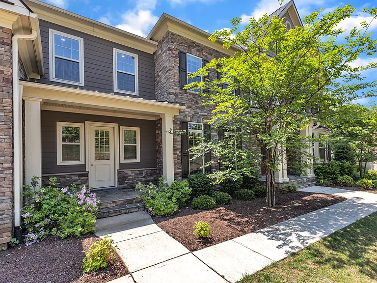 7304 Hasentree Club Dr — Photo 2