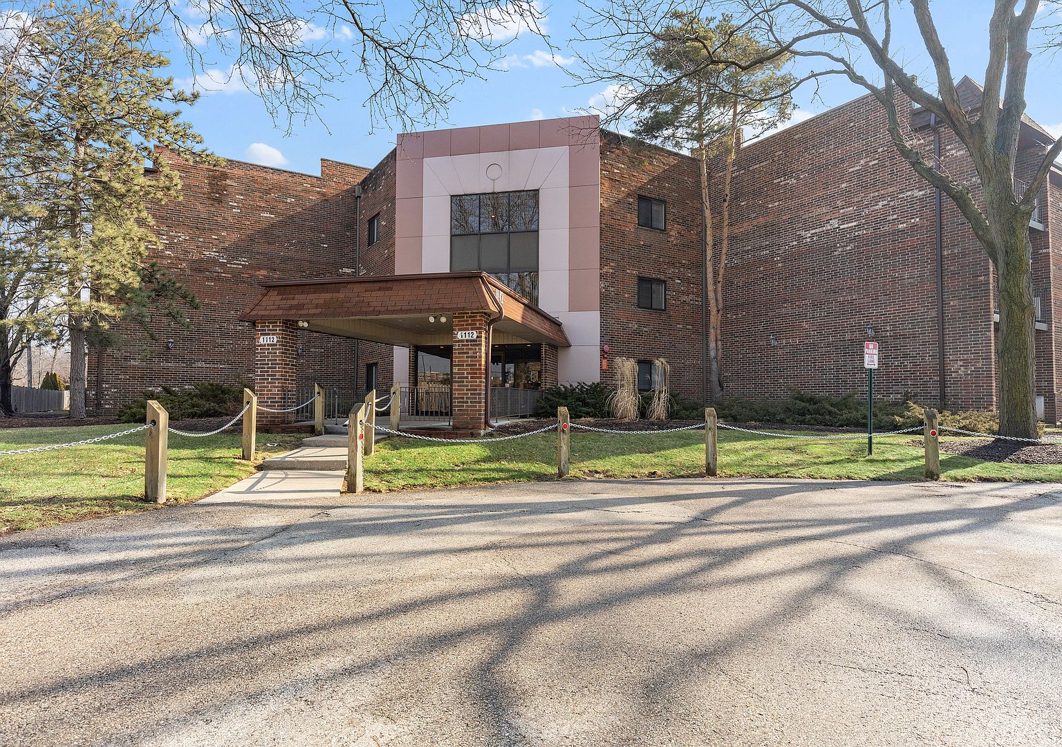 1112 Castilian Ct #C201, Glenview, IL 60025 | Zillow
