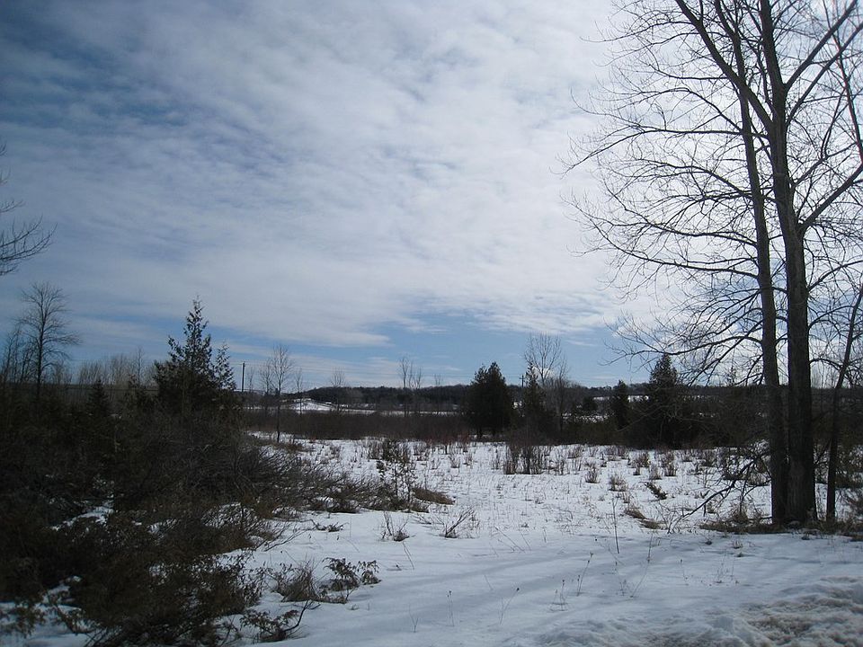 2nd image of Golf View Ln