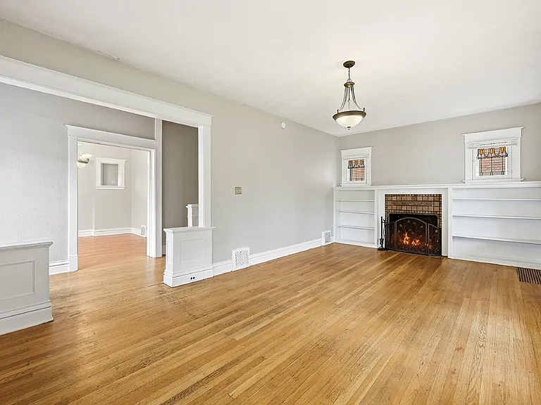 1525 Madison St — Photo 7