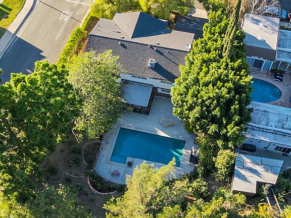 2nd image of 3136 Dona Sofia Dr
