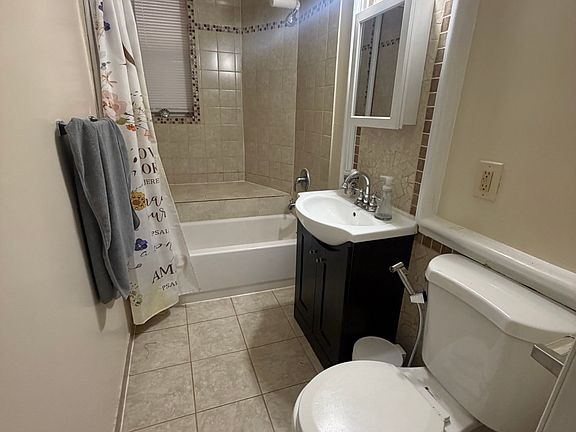 5th image of 146-150 Manhattan Ave #3B