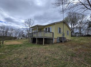 454 Oak Grove Rd, Johnson City, TN 37615