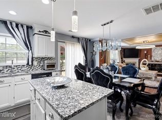 1114R Alston Hill Dr, Charlotte, NC 28214