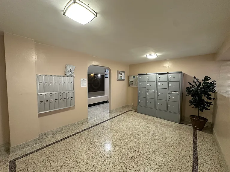 610 Waring Ave #5S — Photo 22
