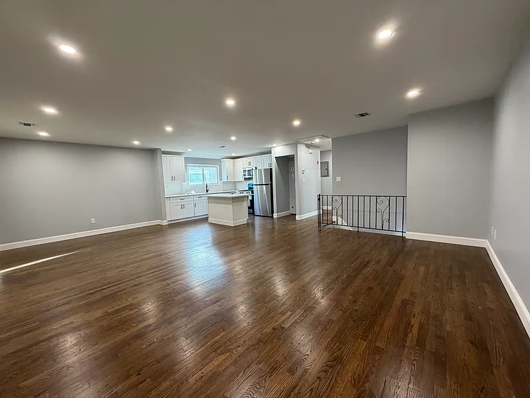 36 Woodcrest Rd #1 — Photo 13