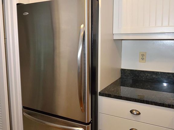 4th image of 3960 Langley Ct NW APT D622